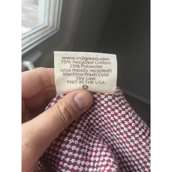 in2green Knit Throw Blanket USA Recycled Cotton Canada Heart Maple Leaf Gray - Picture 5 of 8